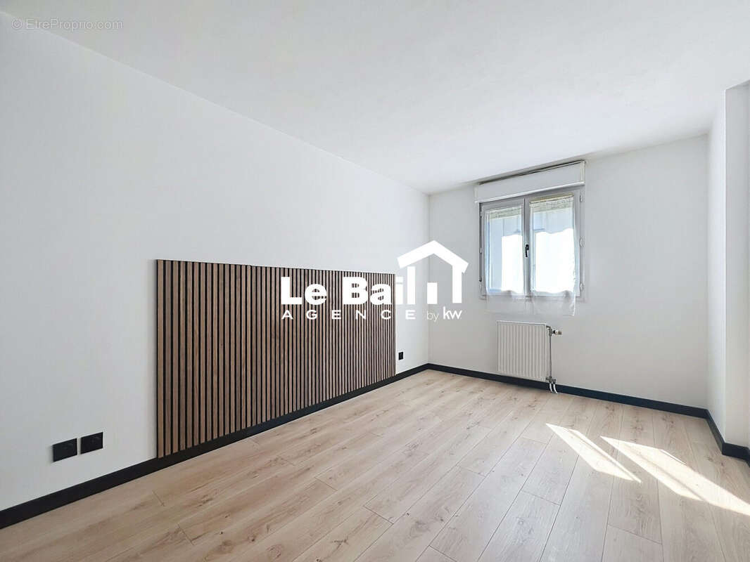 Appartement 61 m² à Saint-Ouen-L'aumone  - photo 7