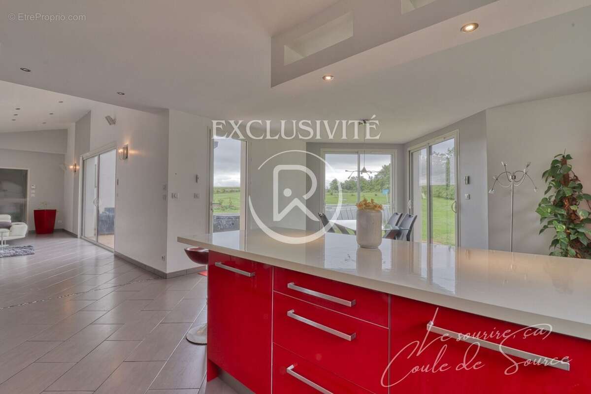 cuisine lomagne - Maison à L&#039;ISLE-JOURDAIN