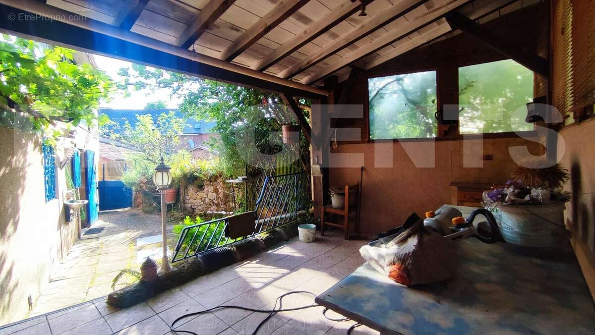 1751454009748 - Maison à AUZITS