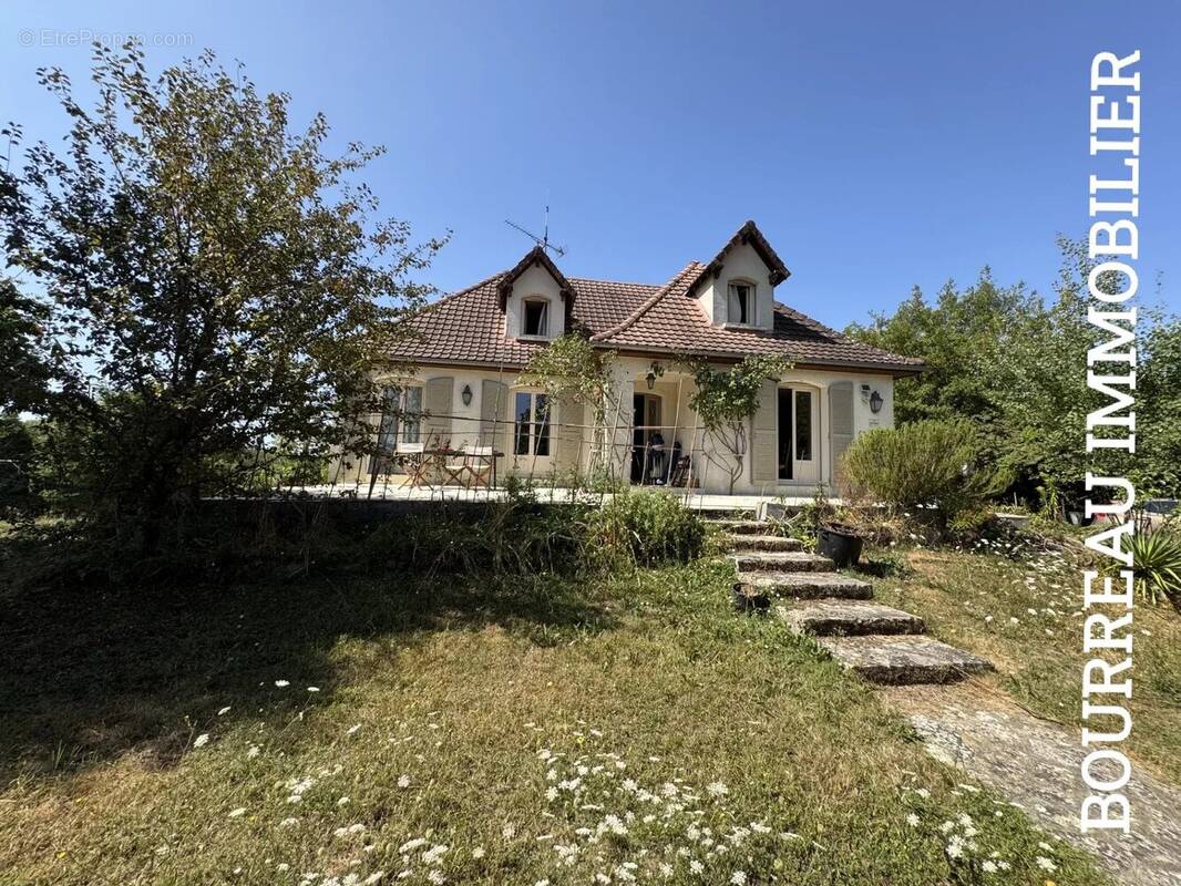 Maison à PRECY-SUR-VRIN