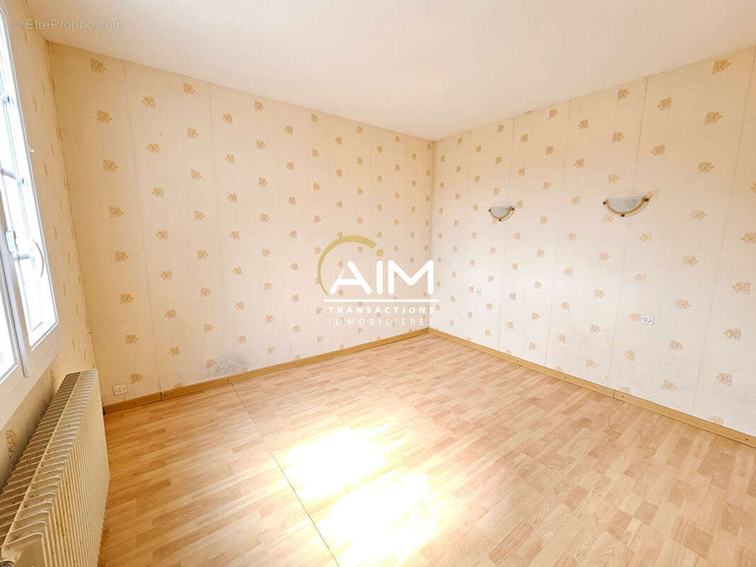 Maison à MONTLOUIS-SUR-LOIRE