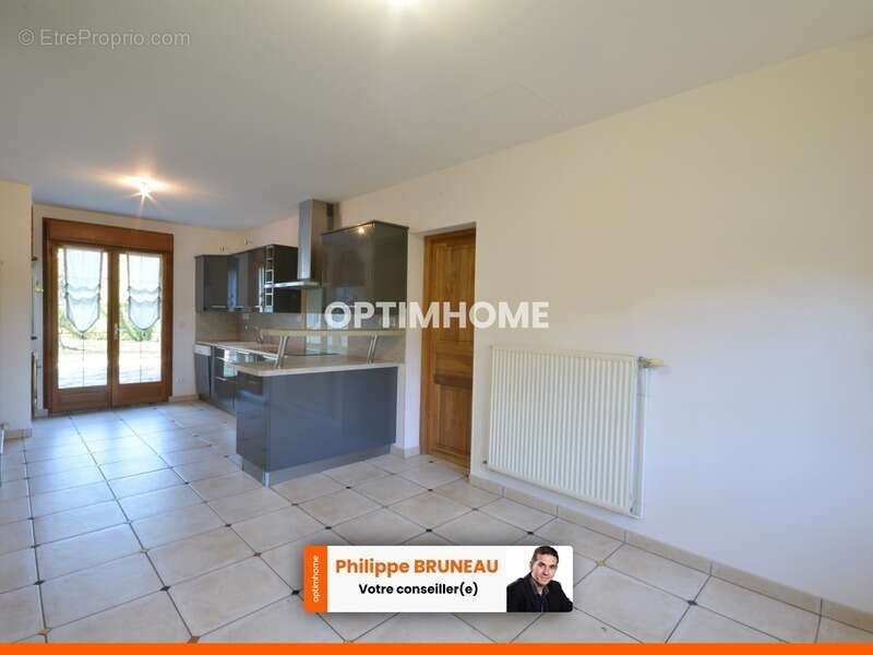 Maison à SYLVAINS-LES-MOULINS