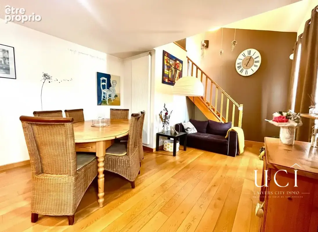 Maison 149 m² à Avrille  - photo 3
