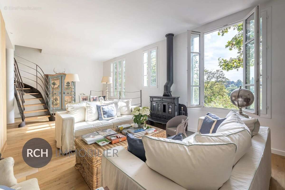 Maison à MONTFORT-L'AMAURY