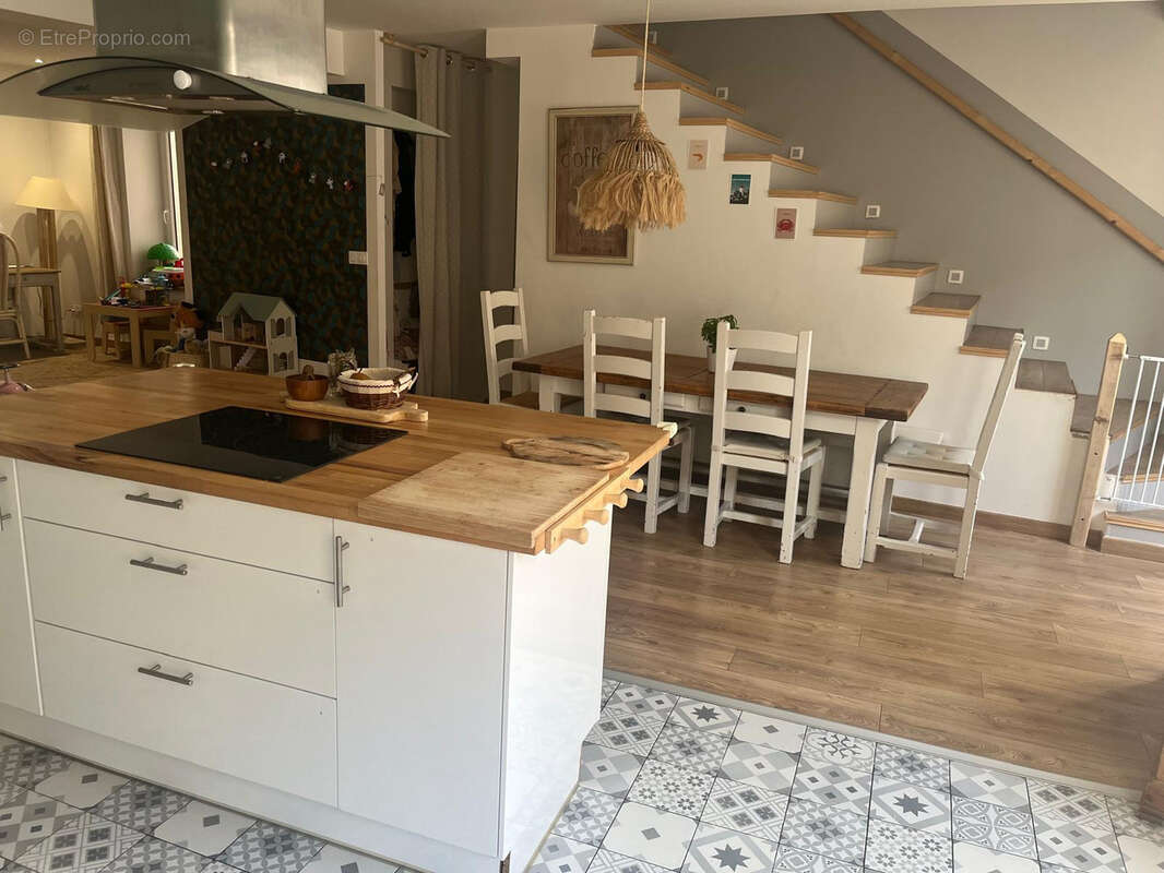 Maison à SAINT-JEAN-DE-FOS