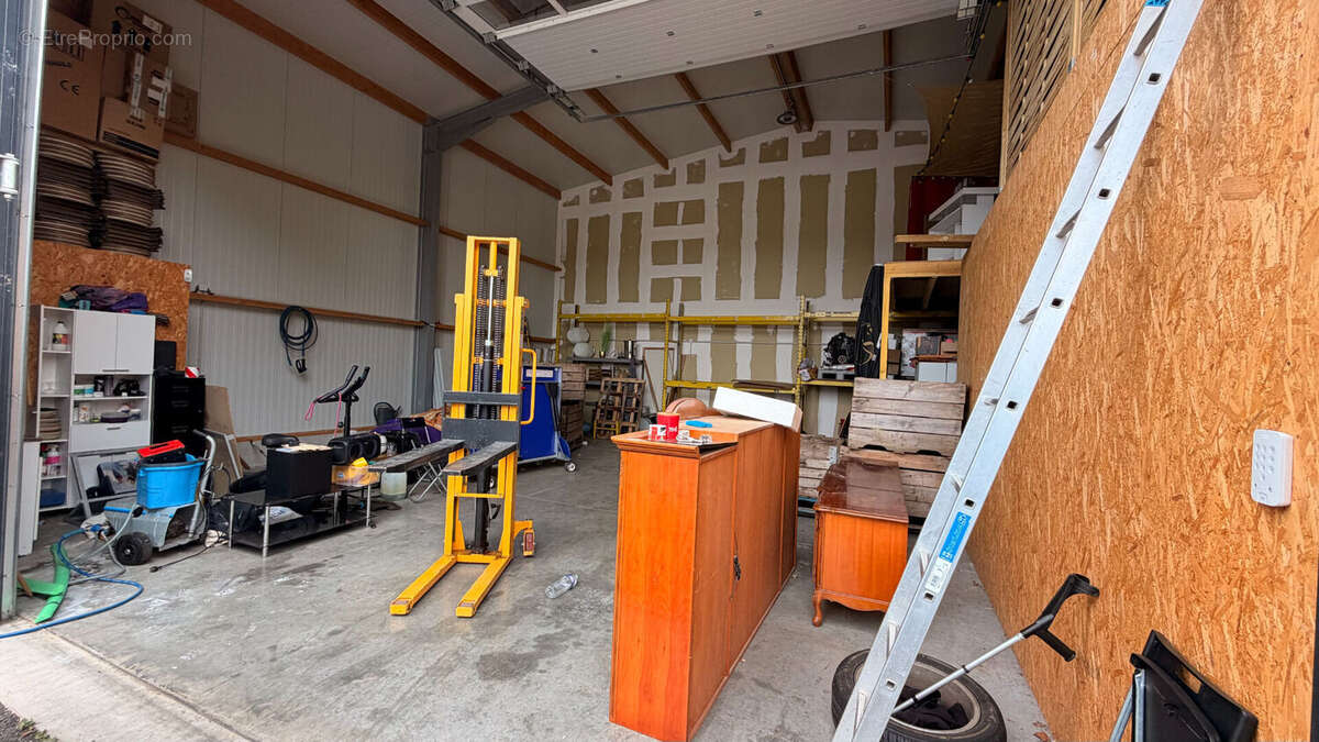 A Vendre -  Entrepôt Plouigneau - photo 4