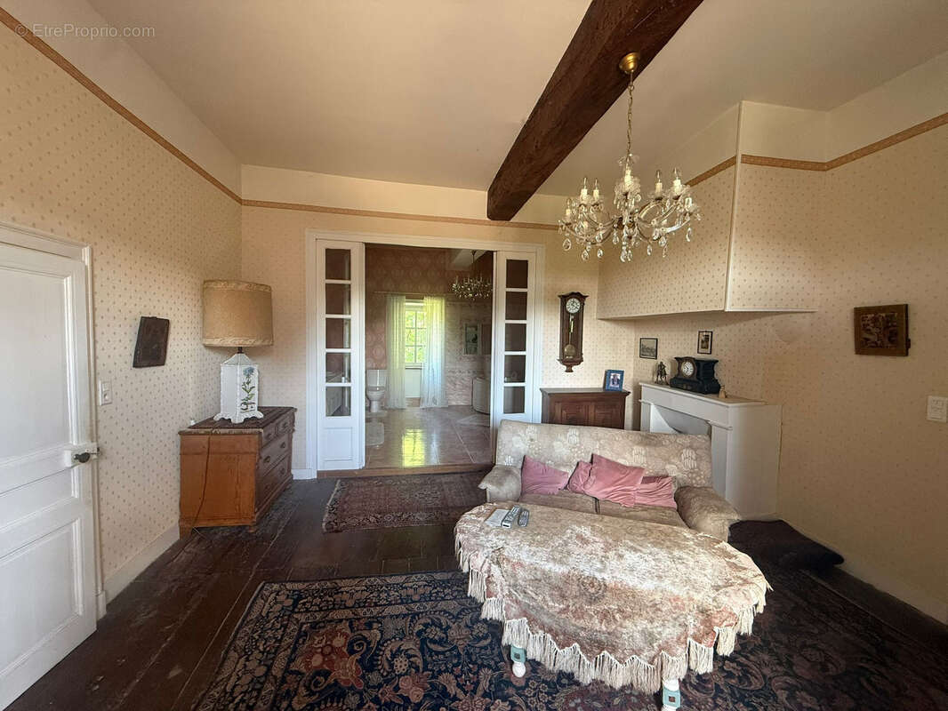 Maison à LA COQUILLE