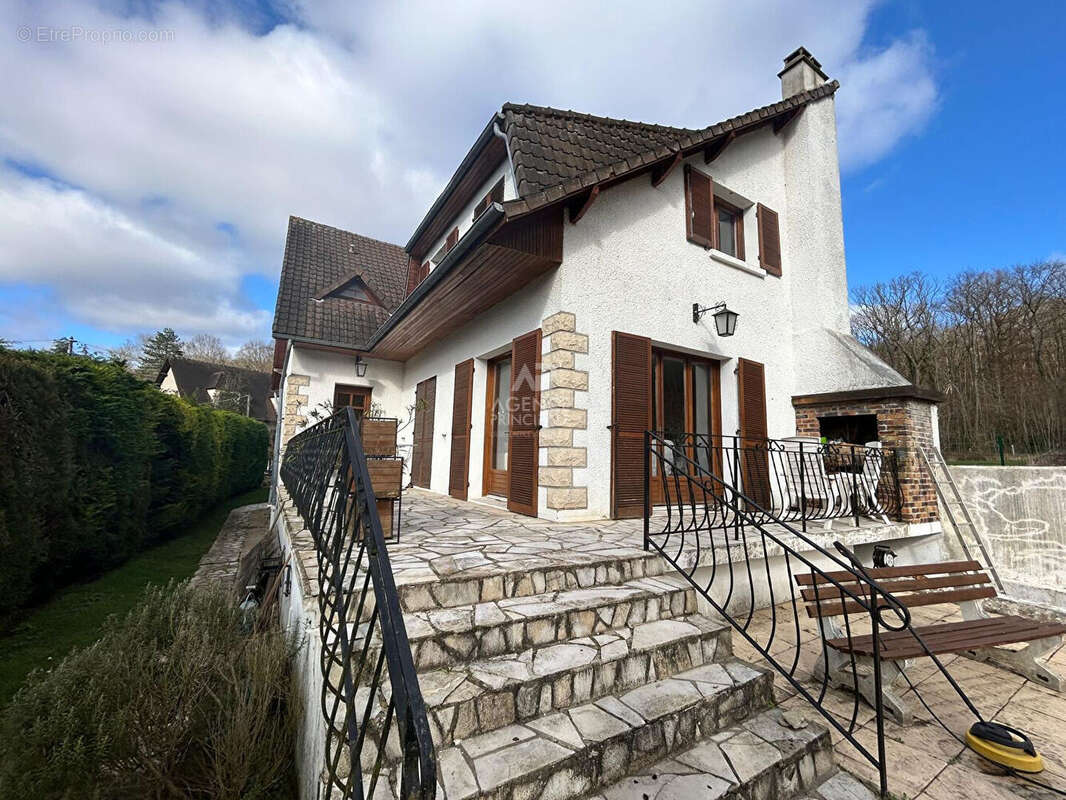 Maison Triel Sur Seine 6 pièce(s) 179 m2 - photo 9