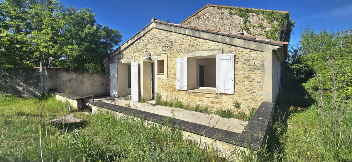 Maison à L'ISLE-SUR-LA-SORGUE