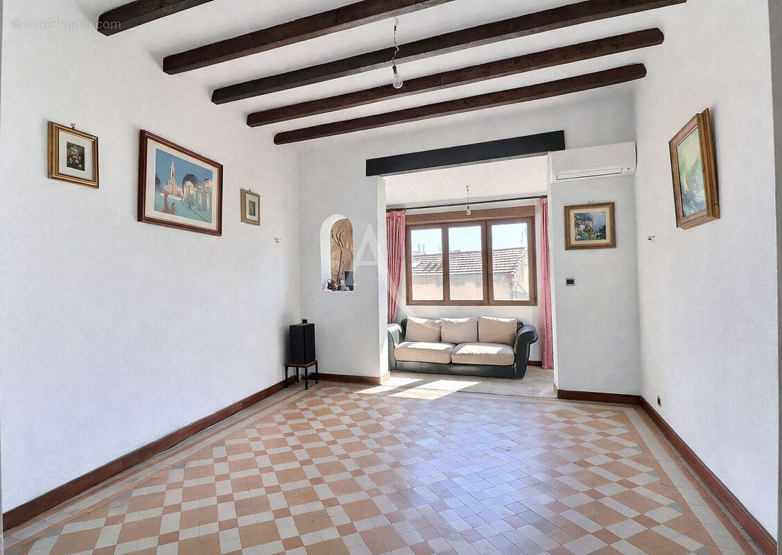 Appartement à MARSEILLE-10E