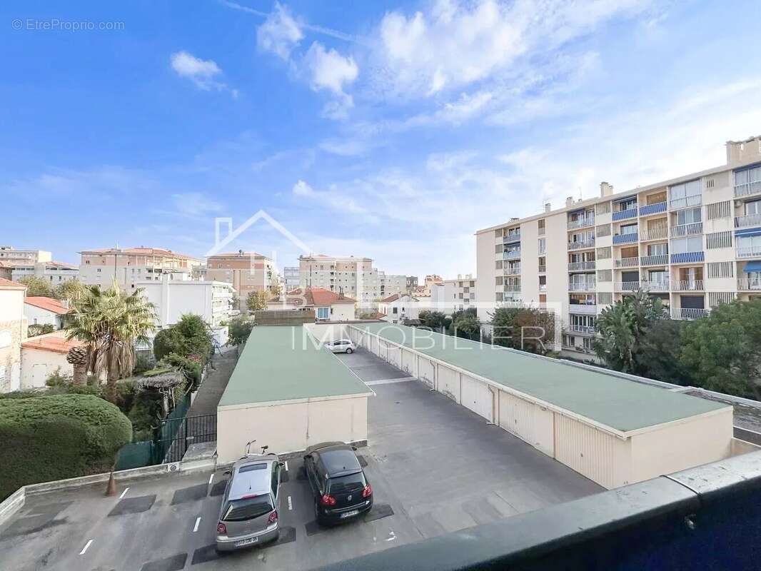 Appartement à VALLAURIS