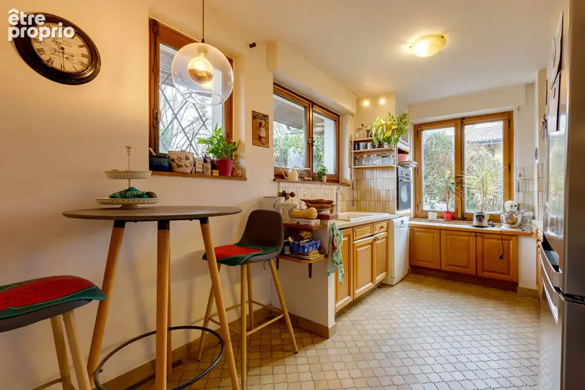 Maison T5 de 194 m² avec vue sur la montagne - photo 4