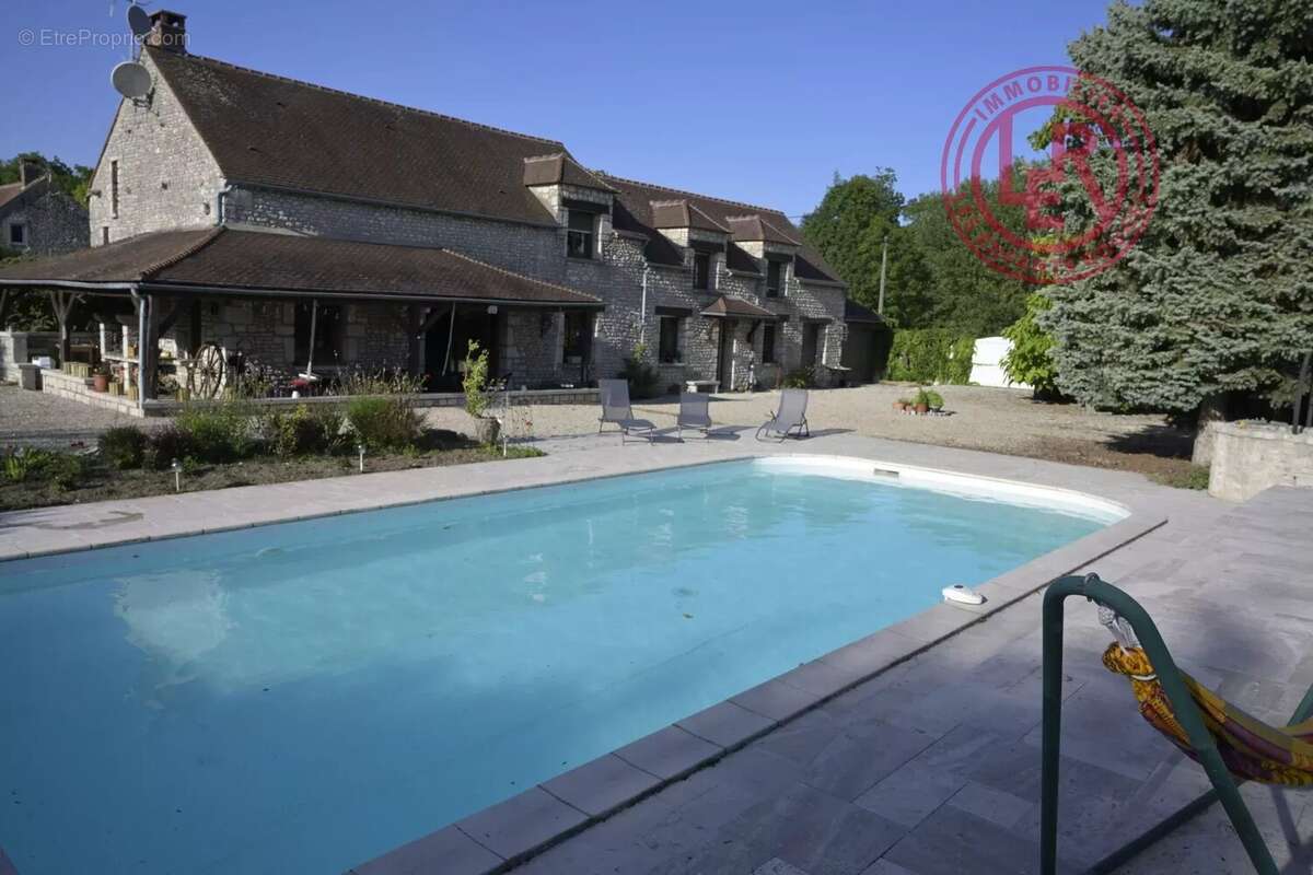 Maison à SCEAUX-DU-GATINAIS