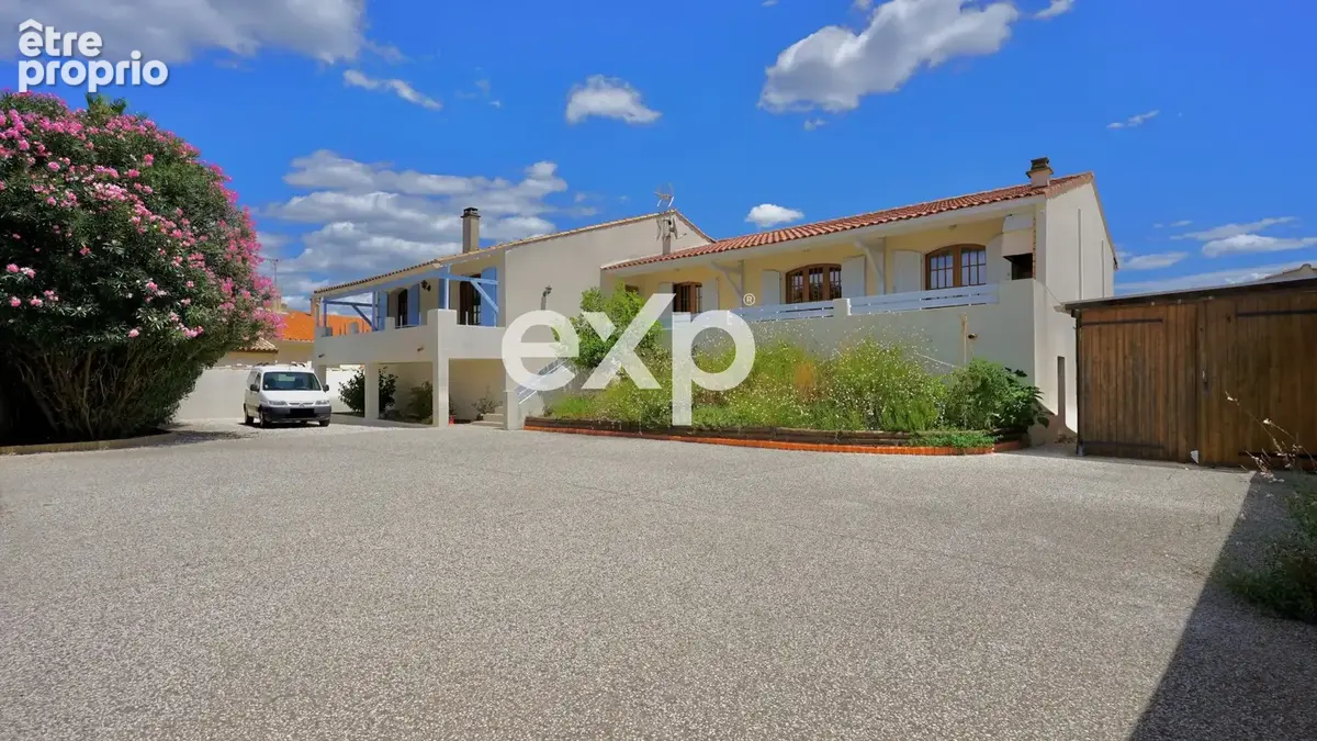 Maison 7 pièces 181 m² à vendre à Aigues-Mortes (30220) - photo 3
