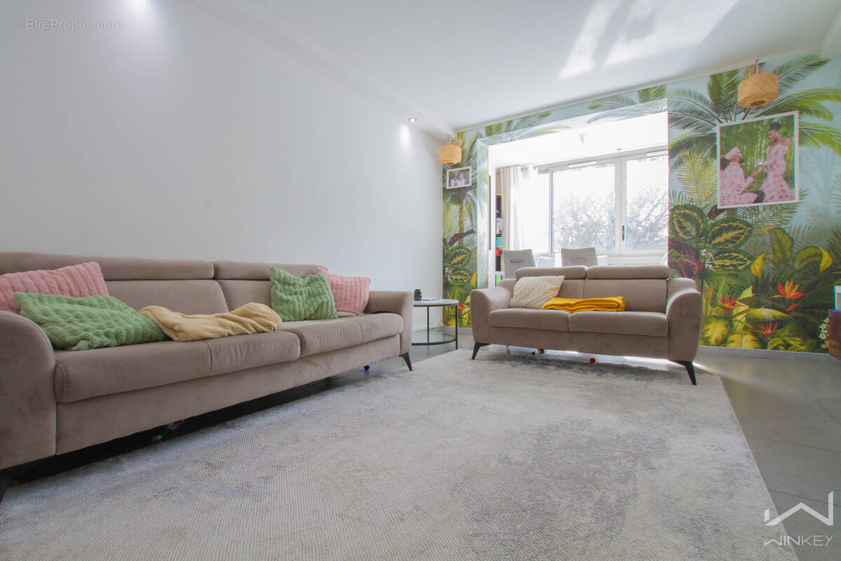 Appartement à VILLENEUVE-LE-ROI