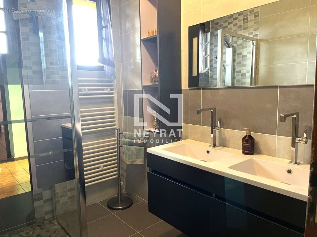 Maison 289 m² à Farges-Les-Chalon  - photo 5