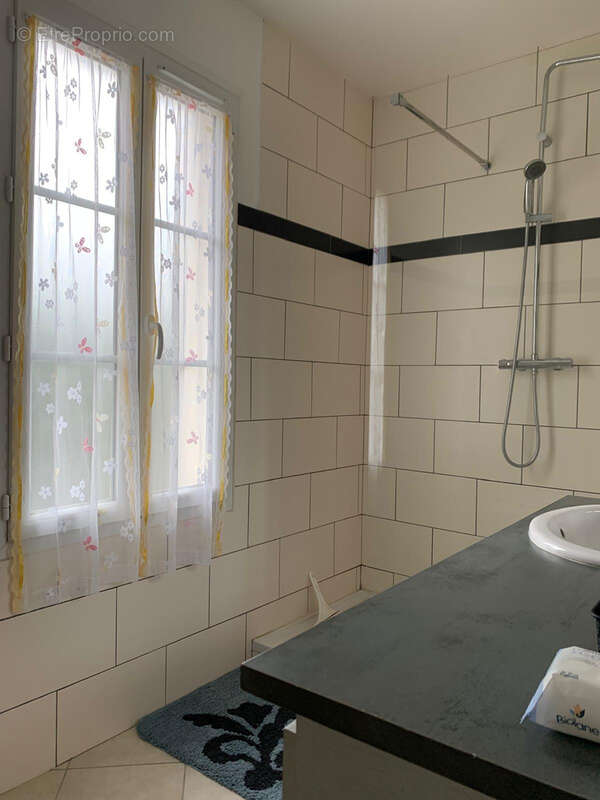 Appartement à VAUX-SUR-SEINE