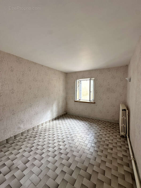 Appartement à FAY-AUX-LOGES