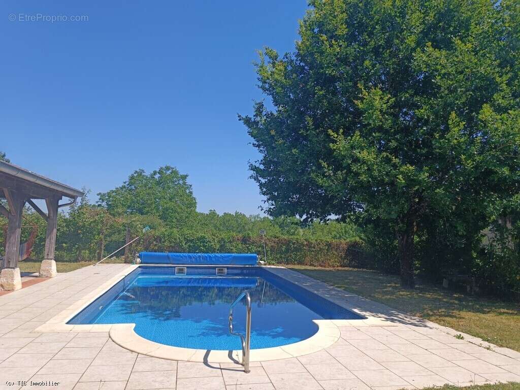 Superbe Longère avec Piscine, Belles Vues, Annexe et Dépendances - photo 37