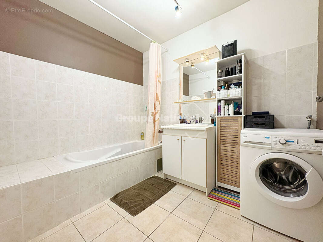 Appartement Eyguieres 2 pièces 59m2 - photo 7