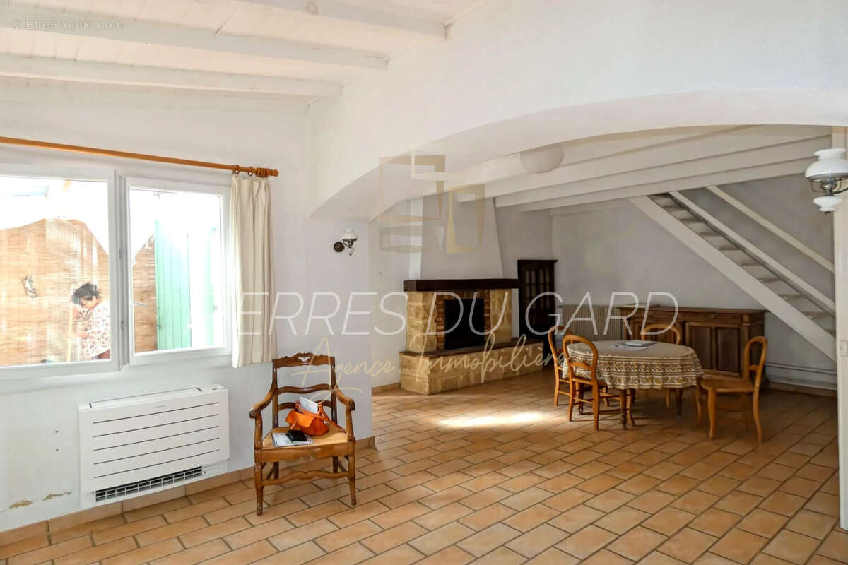 Maison à BAGNOLS-SUR-CEZE