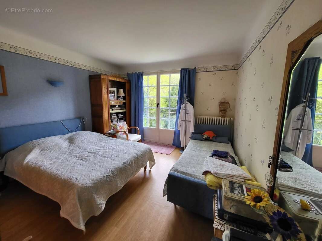 Maison à SAINT-PIERRE-DE-MAILLE