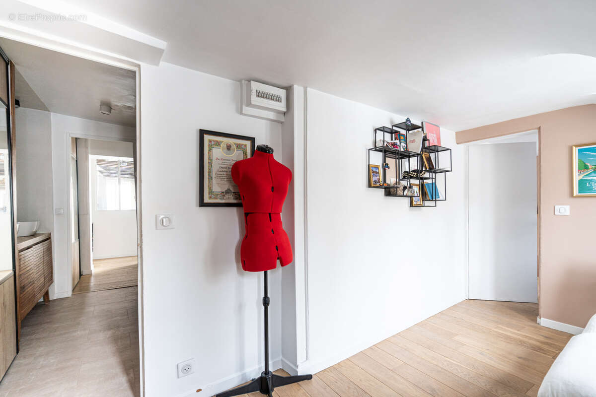 Appartement à PARIS-3E