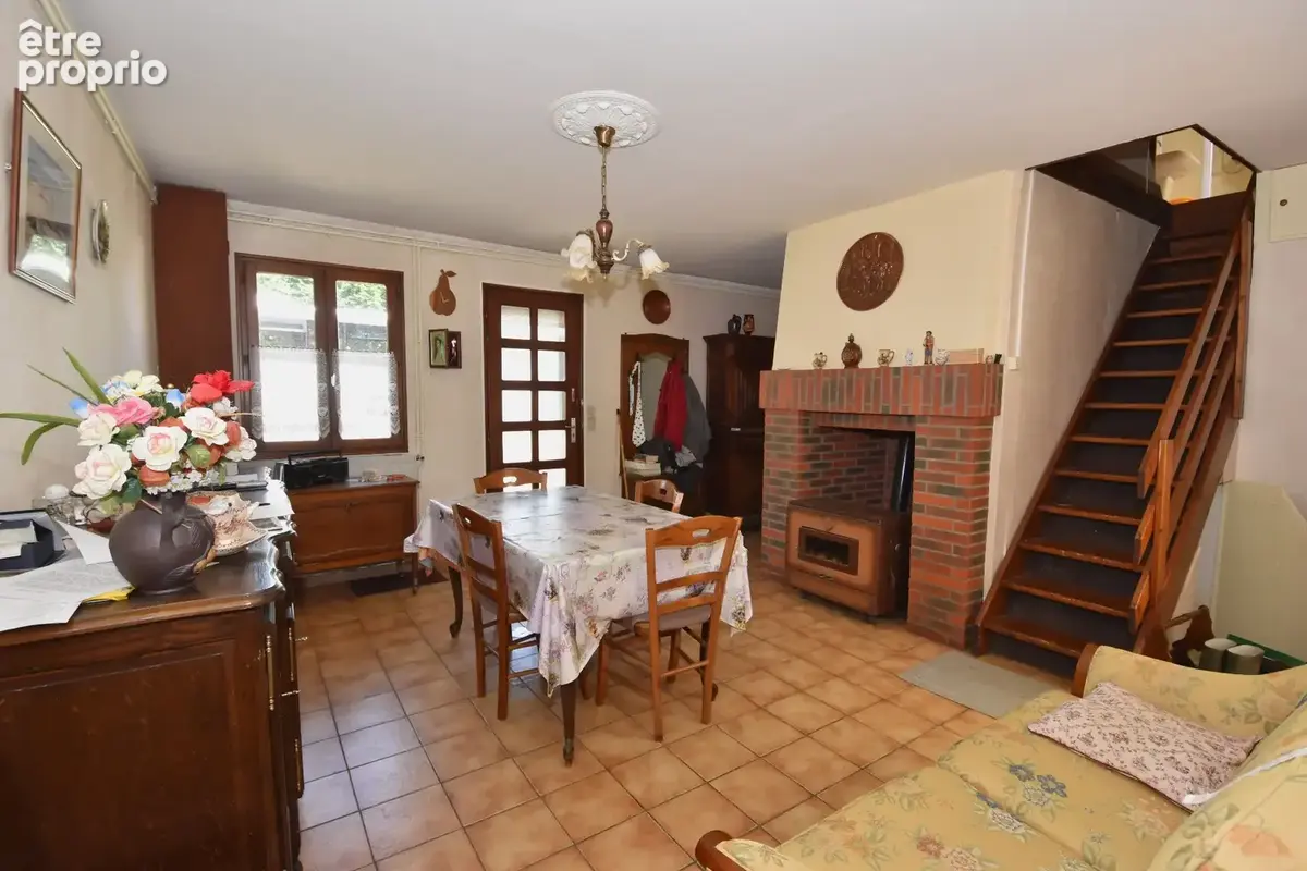 Maison 5 pièces 104 m² à vendre à Vignacourt (80650) - photo 2