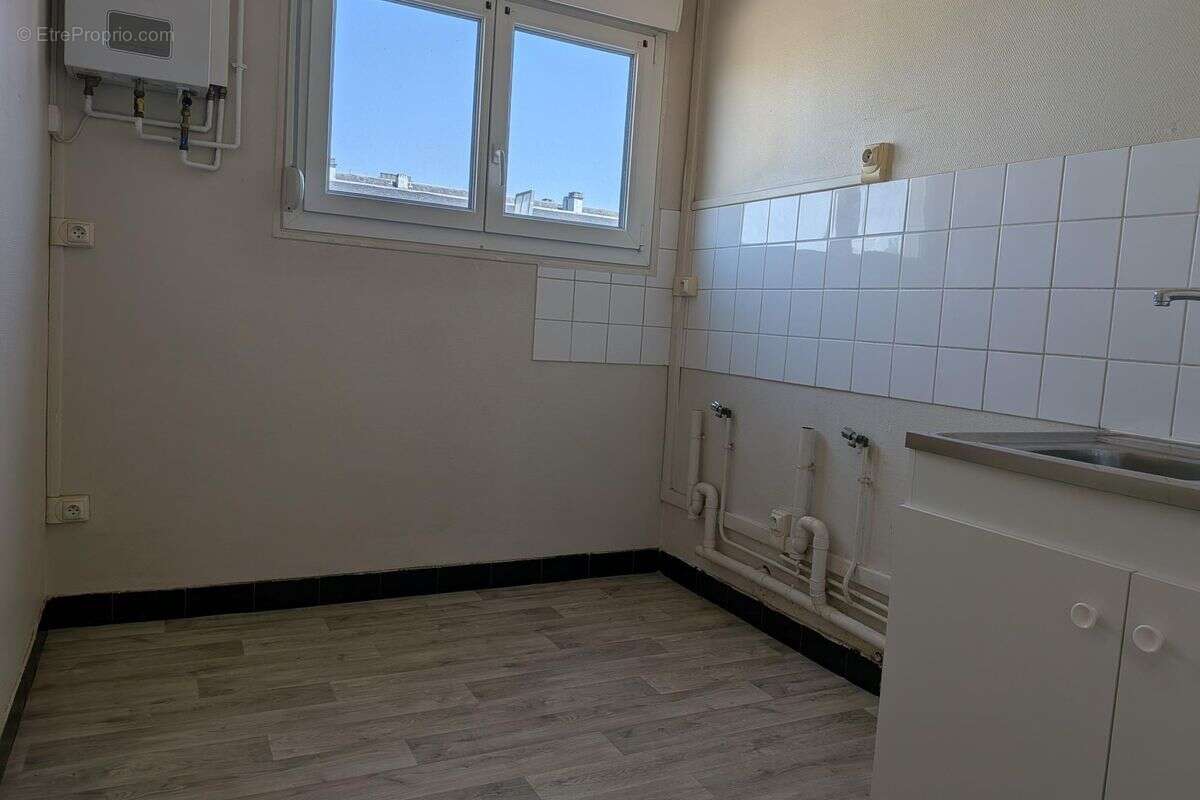 A vendre t2 saint andre les vergers - photo 3