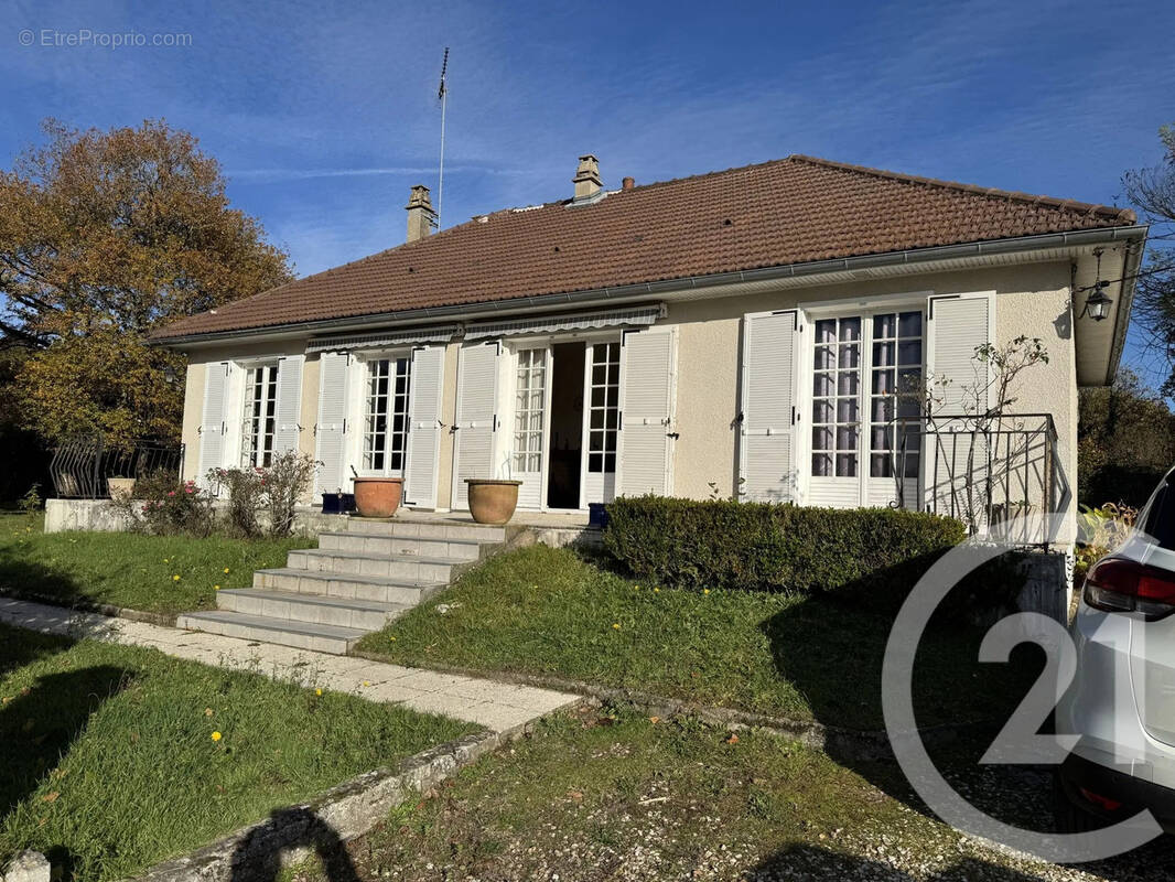 Maison à LA CELLE-SUR-LOIRE
