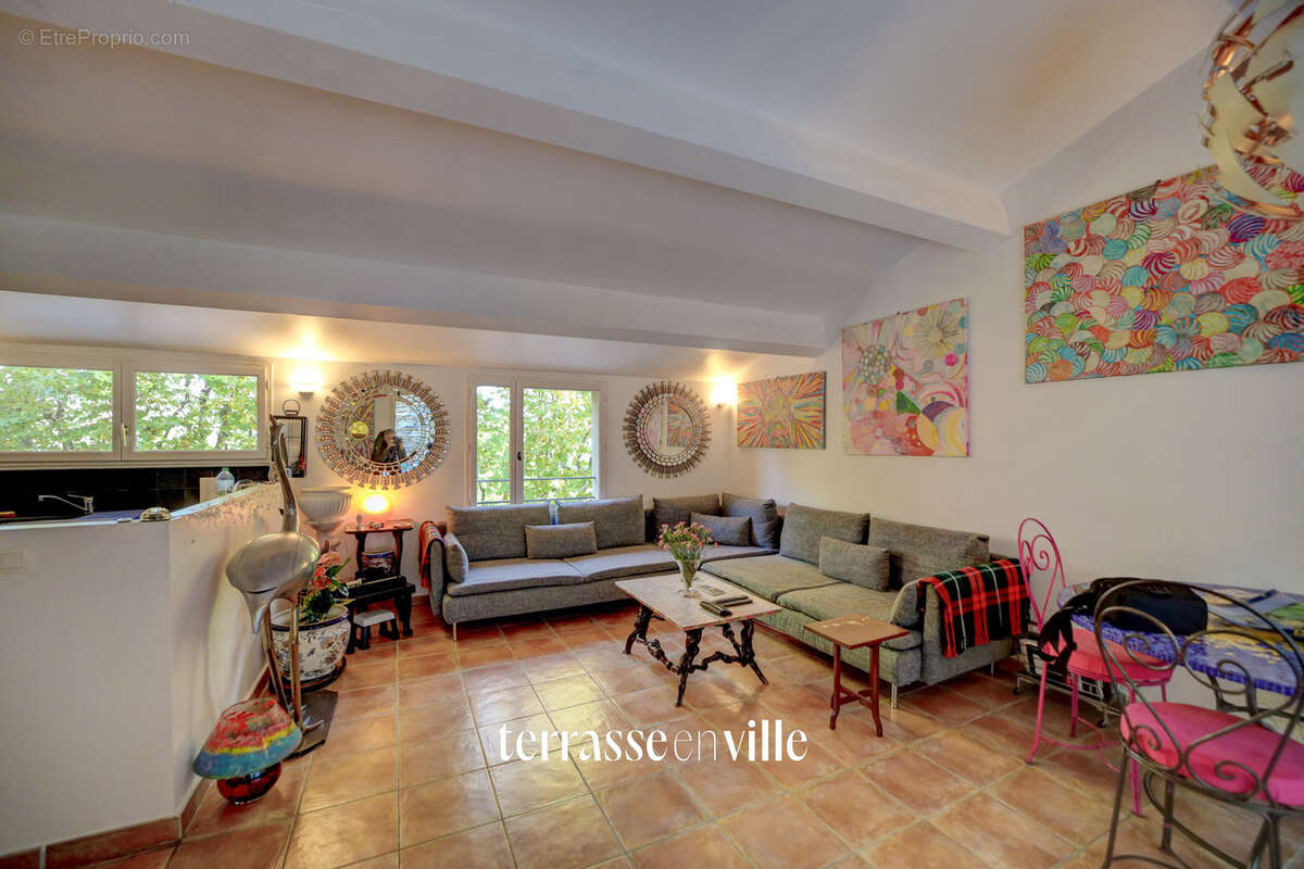 Maison à LA CADIERE-D&#039;AZUR