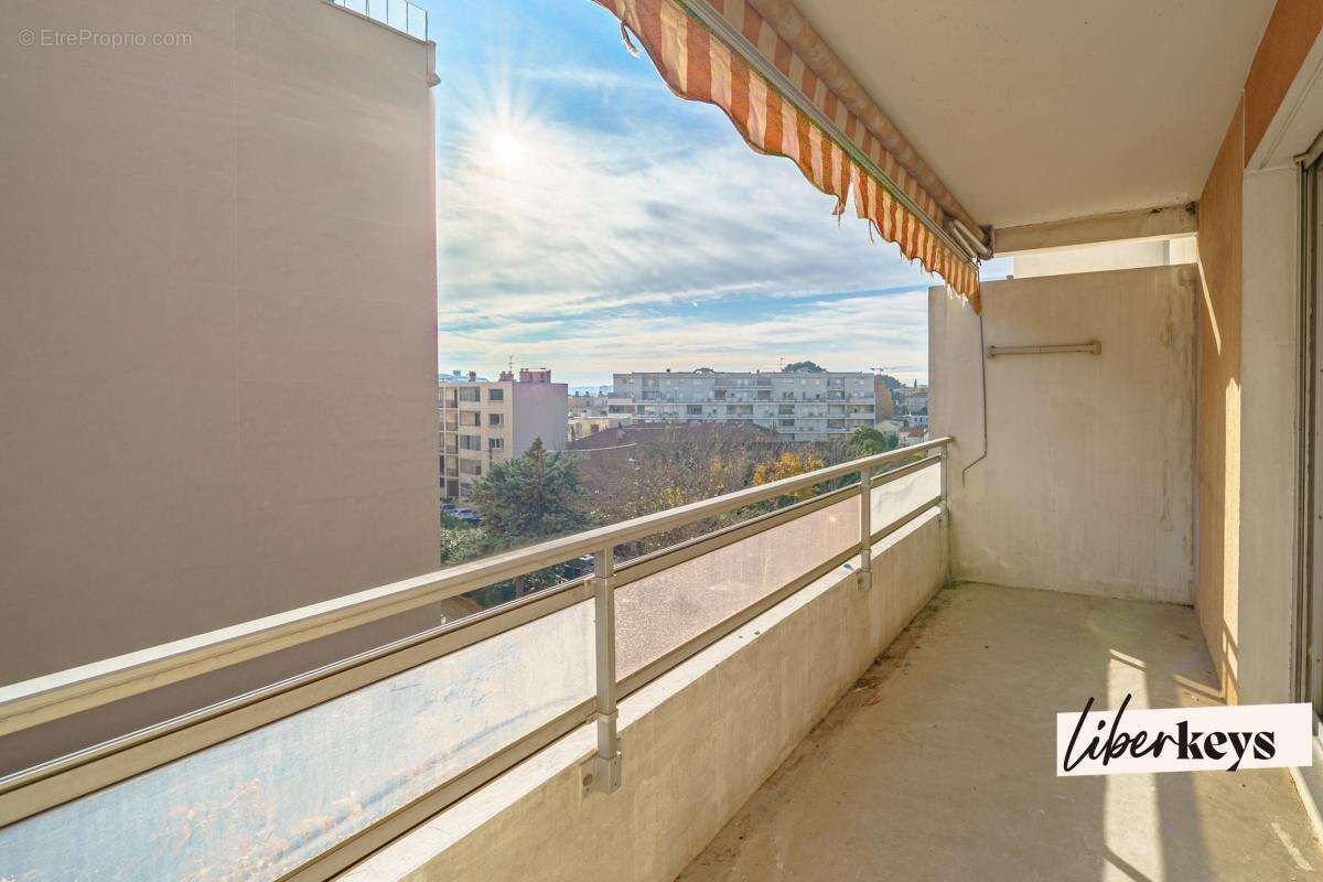 Appartement à MARSEILLE-13E