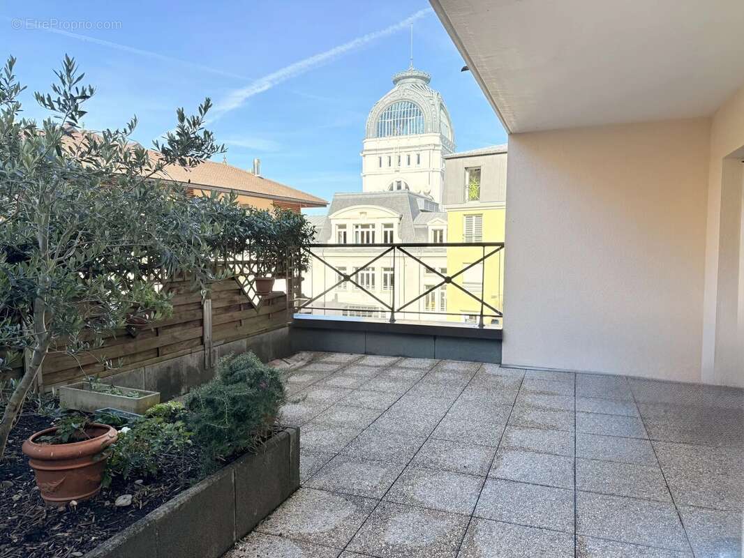 Appartement à EVIAN-LES-BAINS