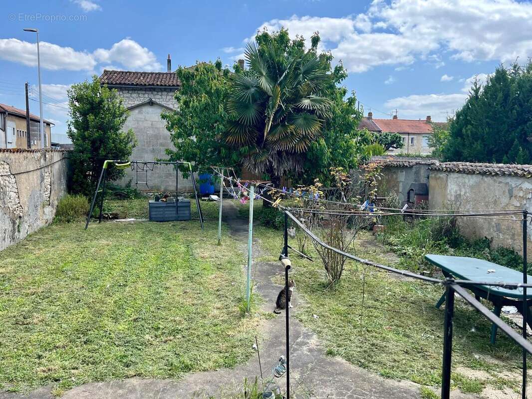 Photo 9 - Maison à SAINT-JEAN-D'ANGELY