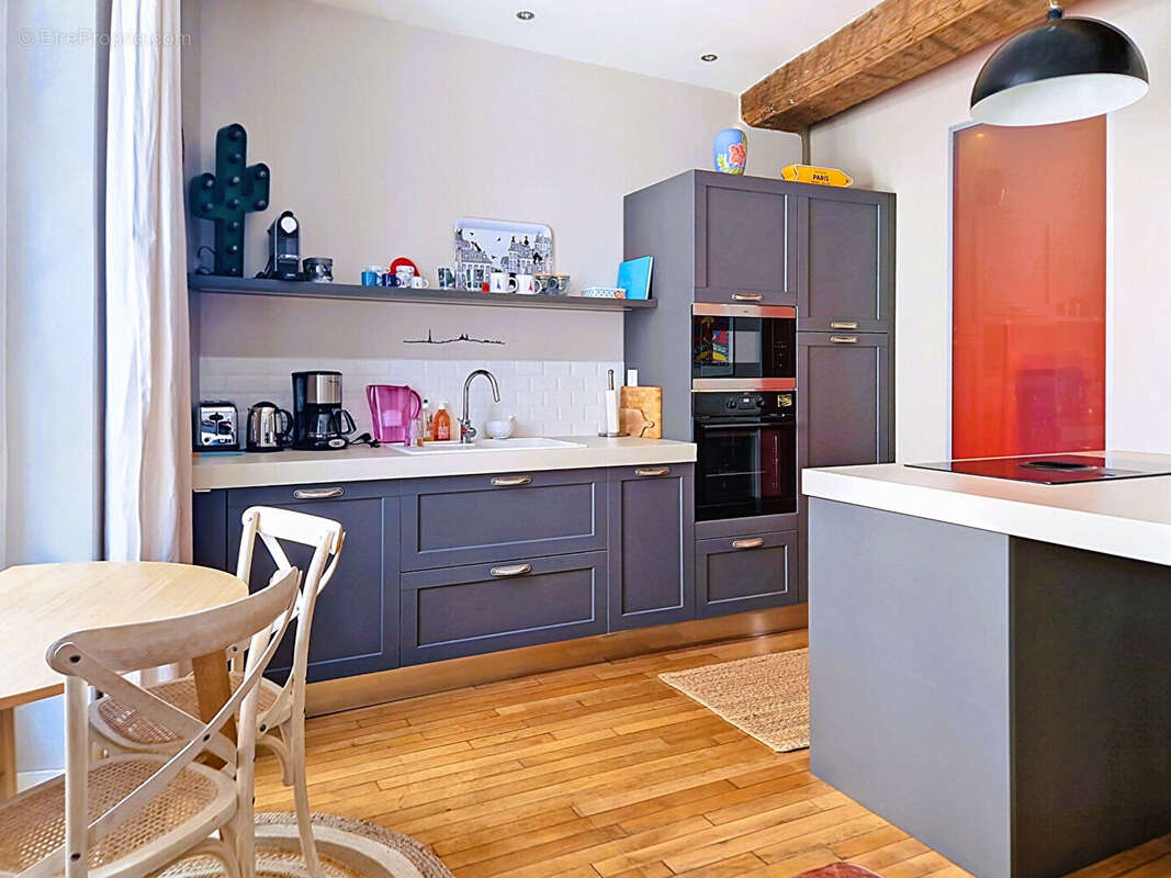 Appartement à PARIS-2E