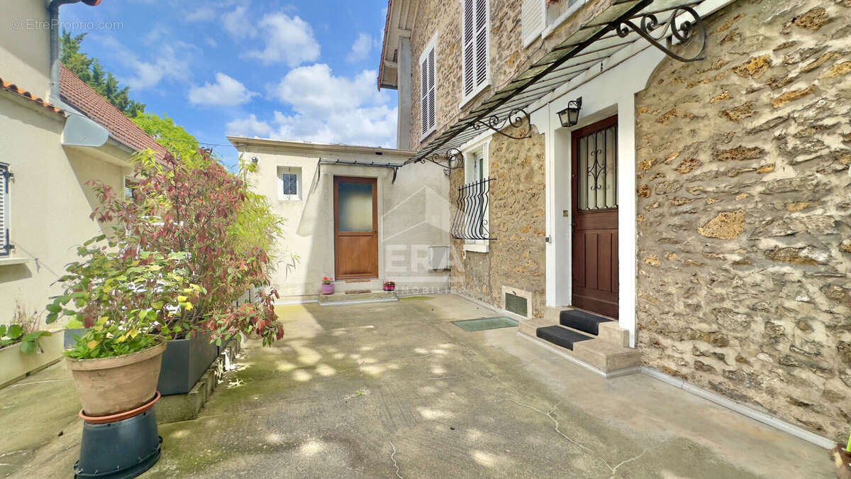 Appartement à JUVISY-SUR-ORGE