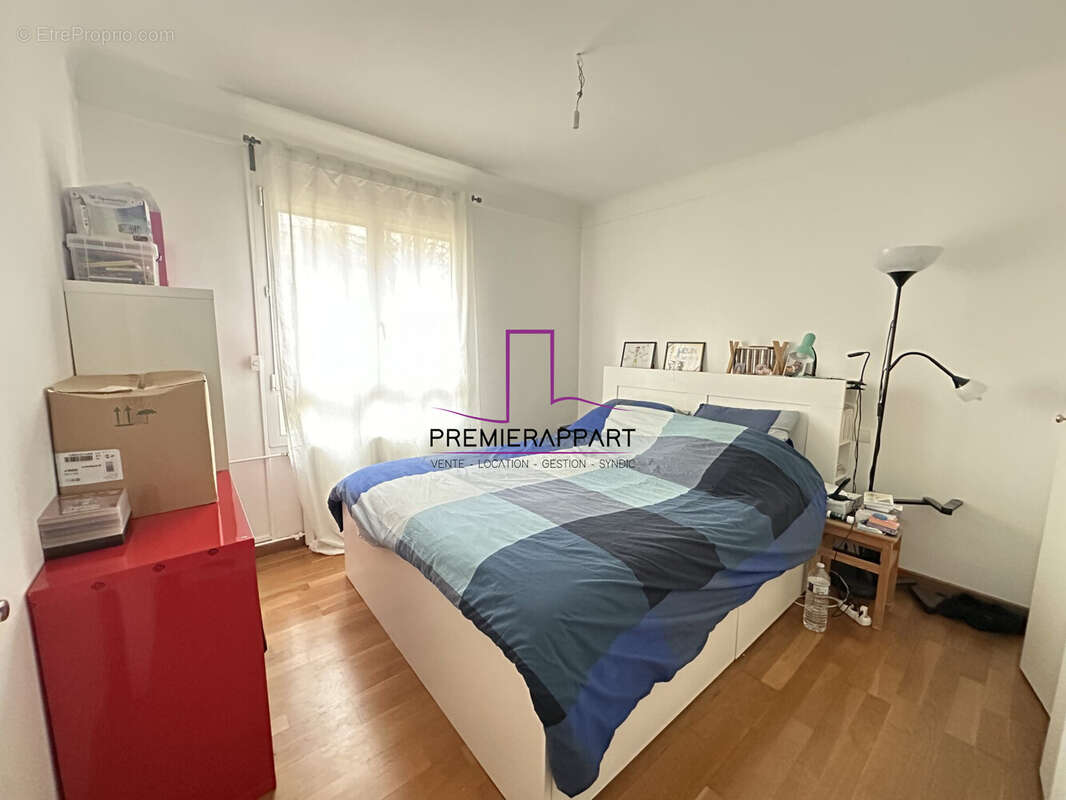 Appartement à SARTROUVILLE