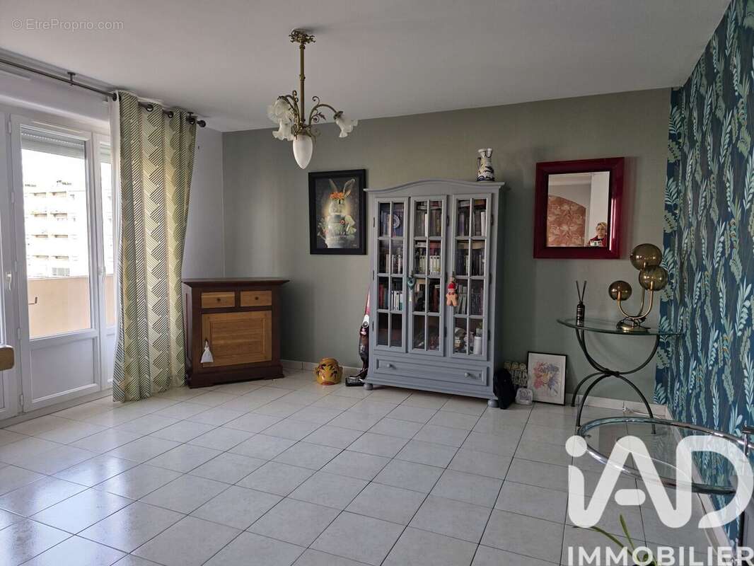 Photo 2 - Appartement à CHATELLERAULT