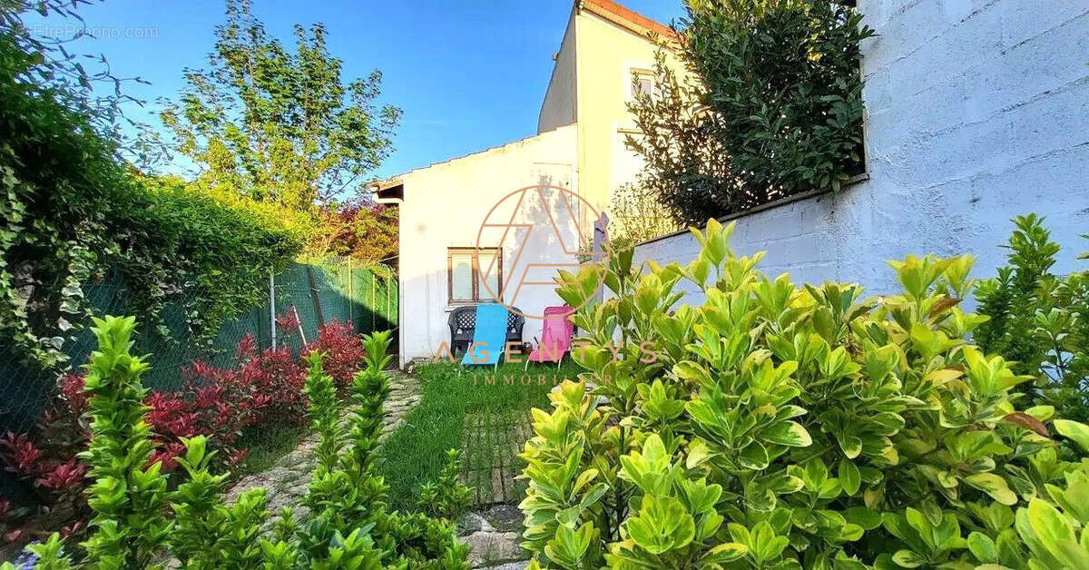 Maison à CHAMPIGNY-SUR-MARNE