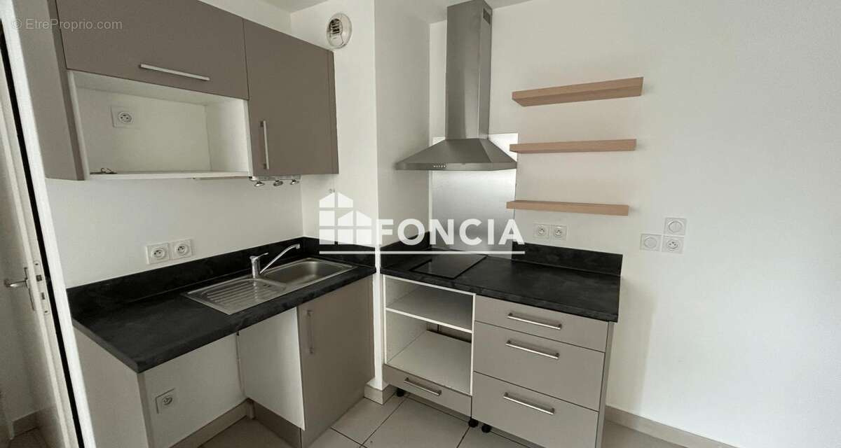 Appartement à COGOLIN