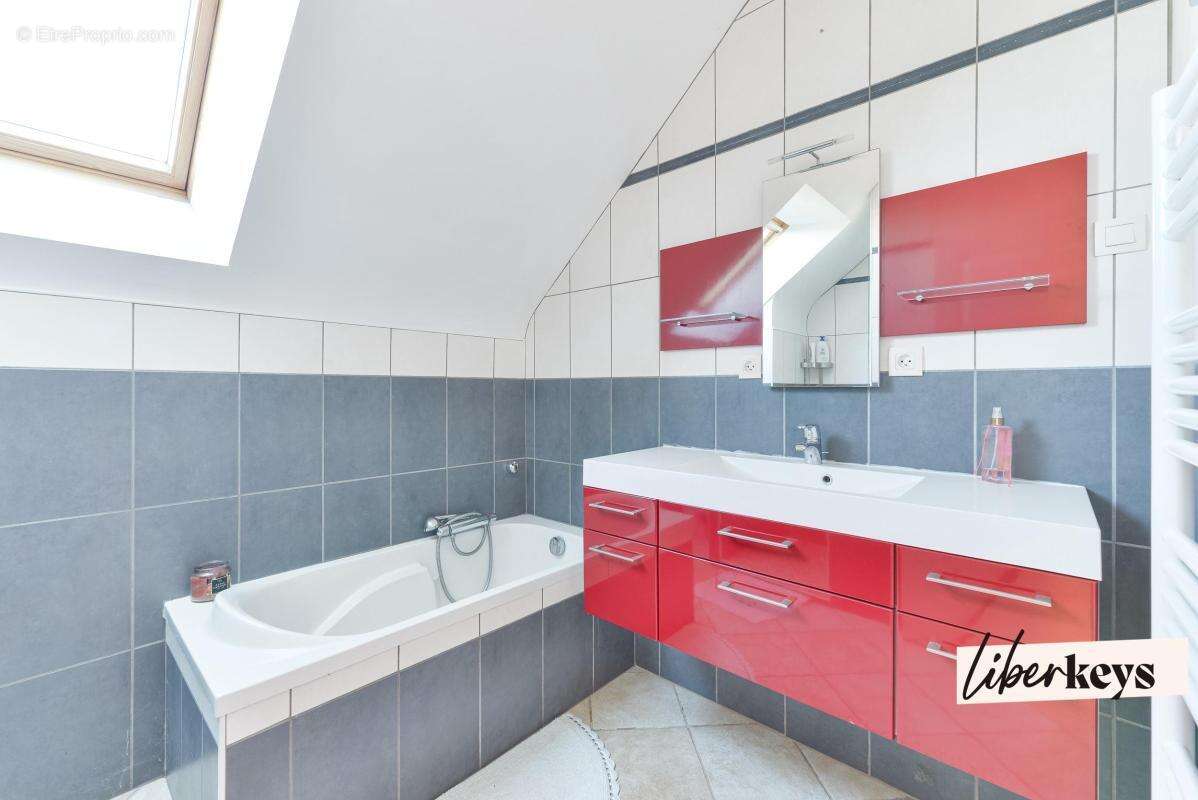 Maison à GRANDCHAMPS-DES-FONTAINES