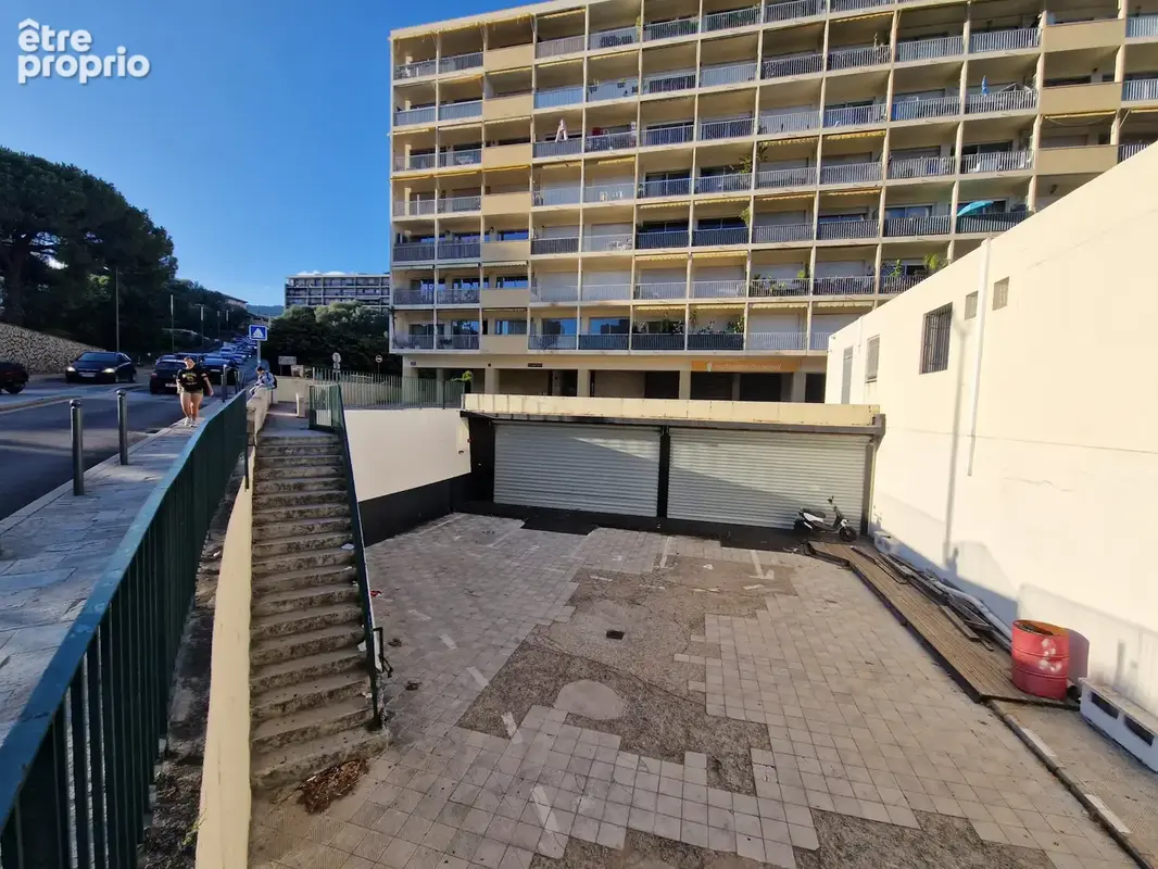 Vente local commercial centre ville Ajaccio - photo 3