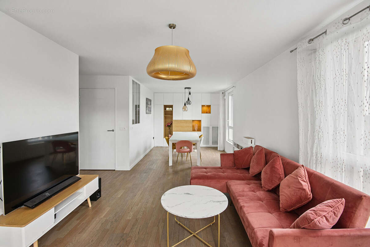 Appartement à NANTERRE