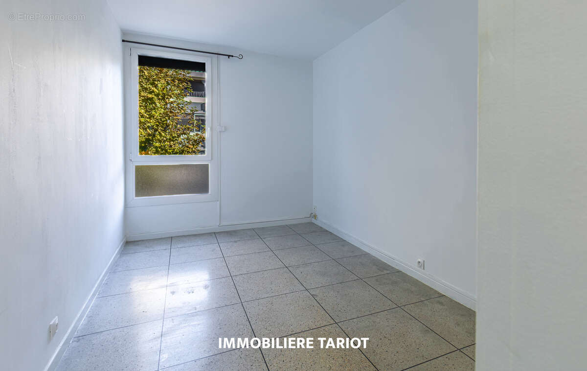 Appartement à MARSEILLE-12E