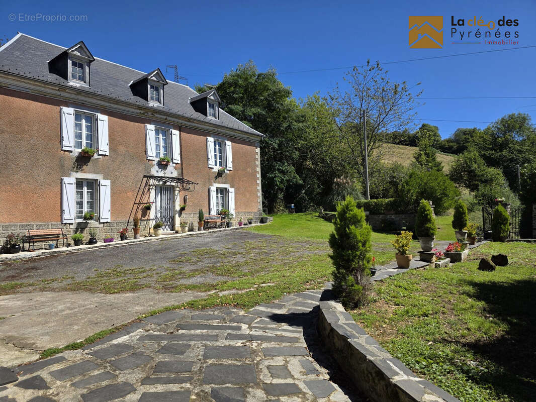 Maison à ARRODETS-EZ-ANGLES