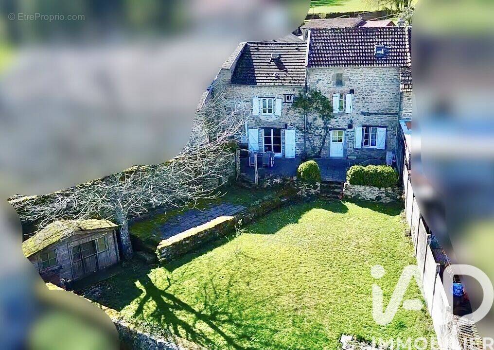 Photo 1 - Maison à BERSAC-SUR-RIVALIER