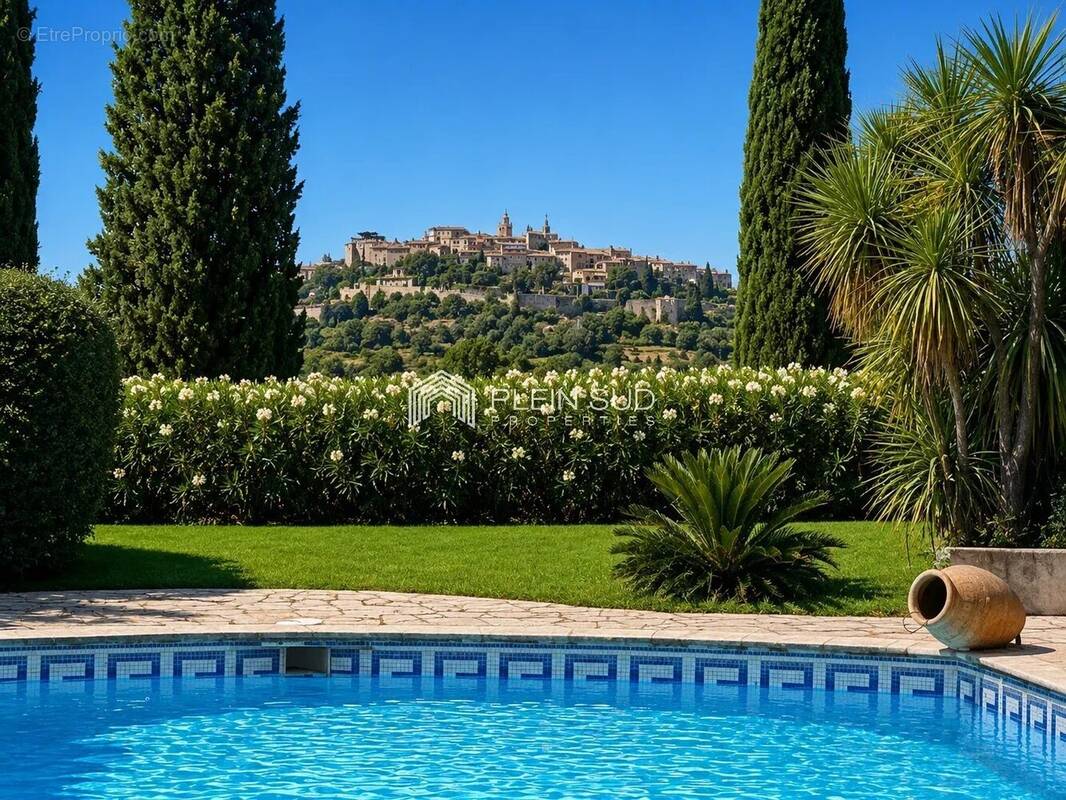 Maison à MOUGINS