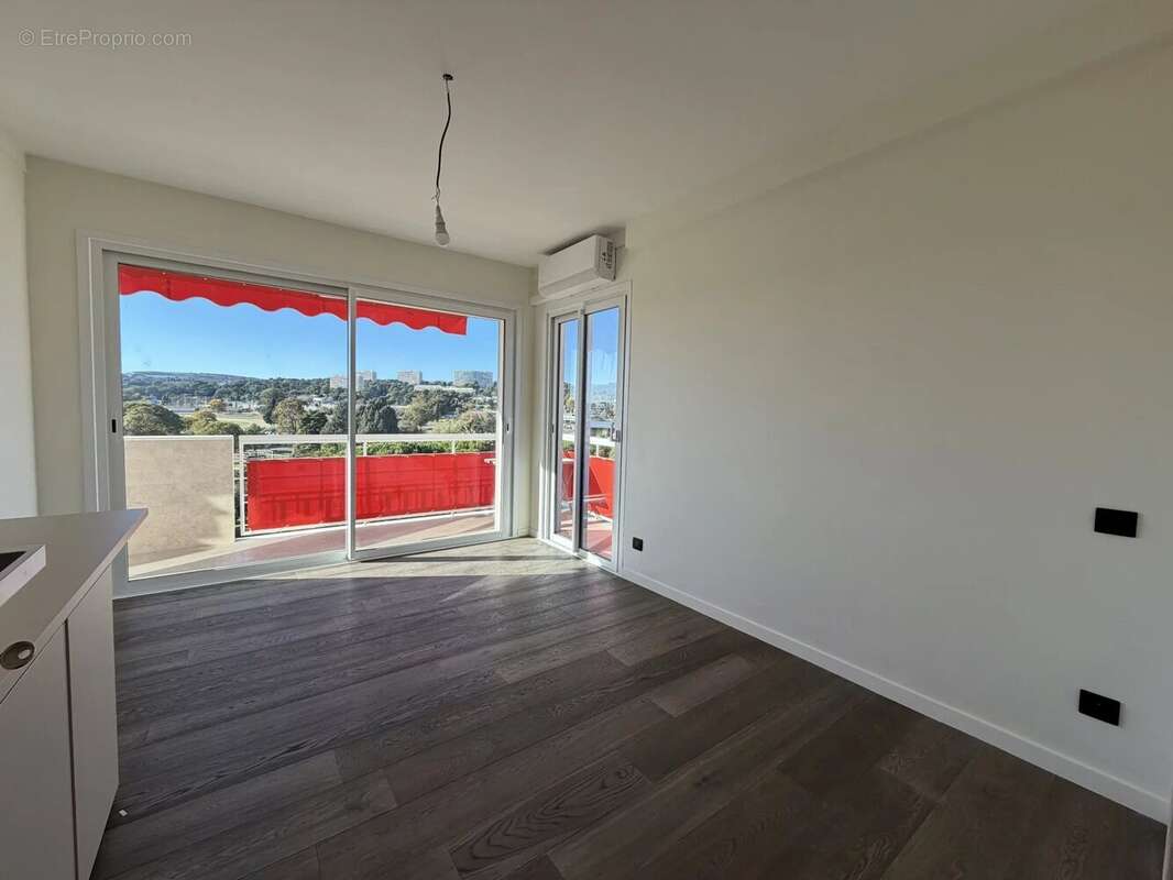 Appartement à CAGNES-SUR-MER