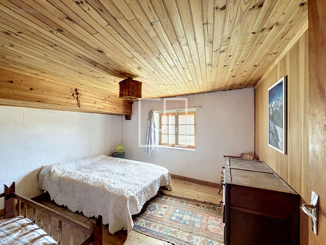 Maison à SAINT-PAUL-SUR-UBAYE