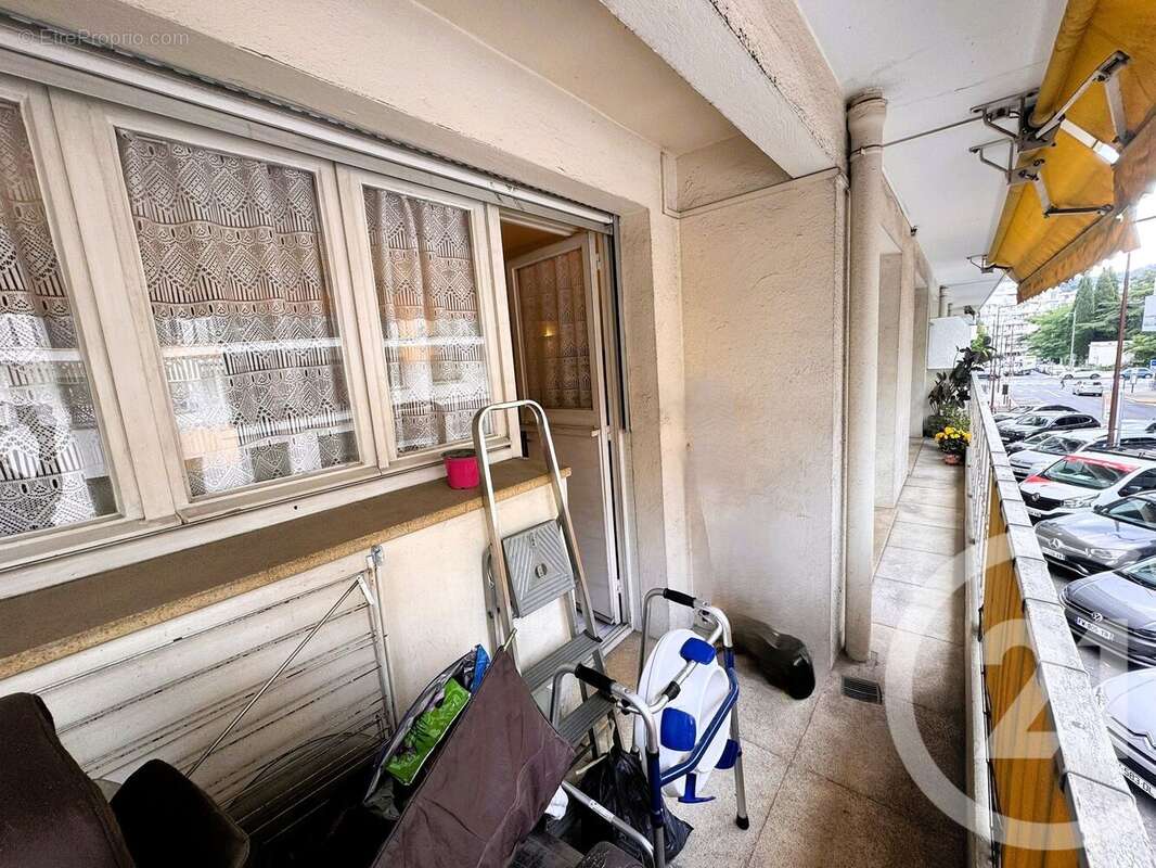 Appartement à LE CANNET